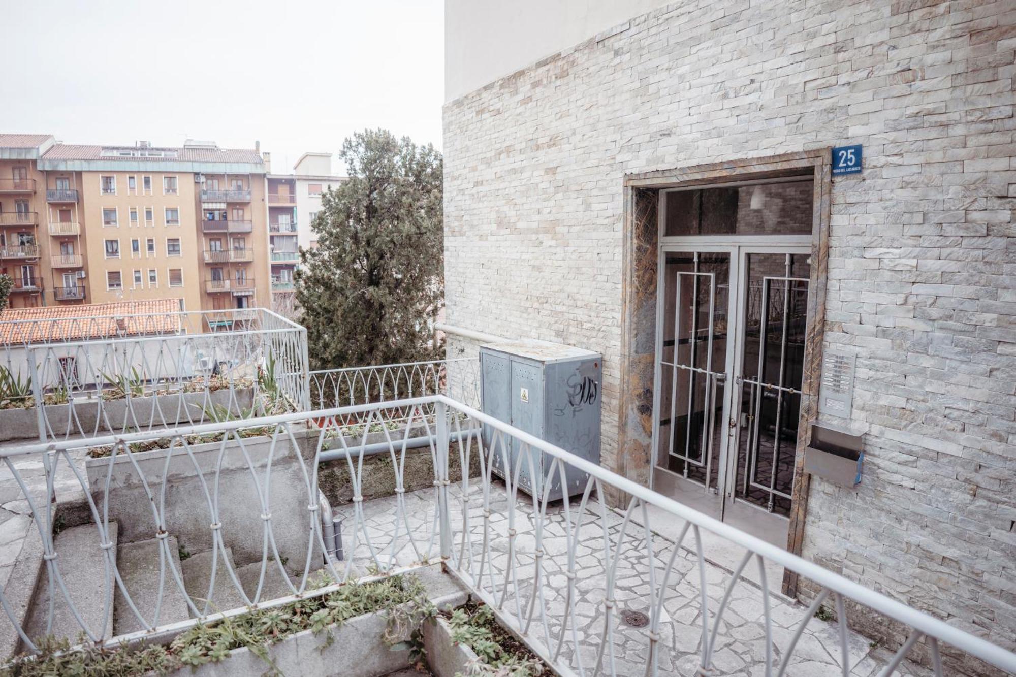 5Min Stazione Centrale Appartamento Con Terrazza Трієст Екстер'єр фото
